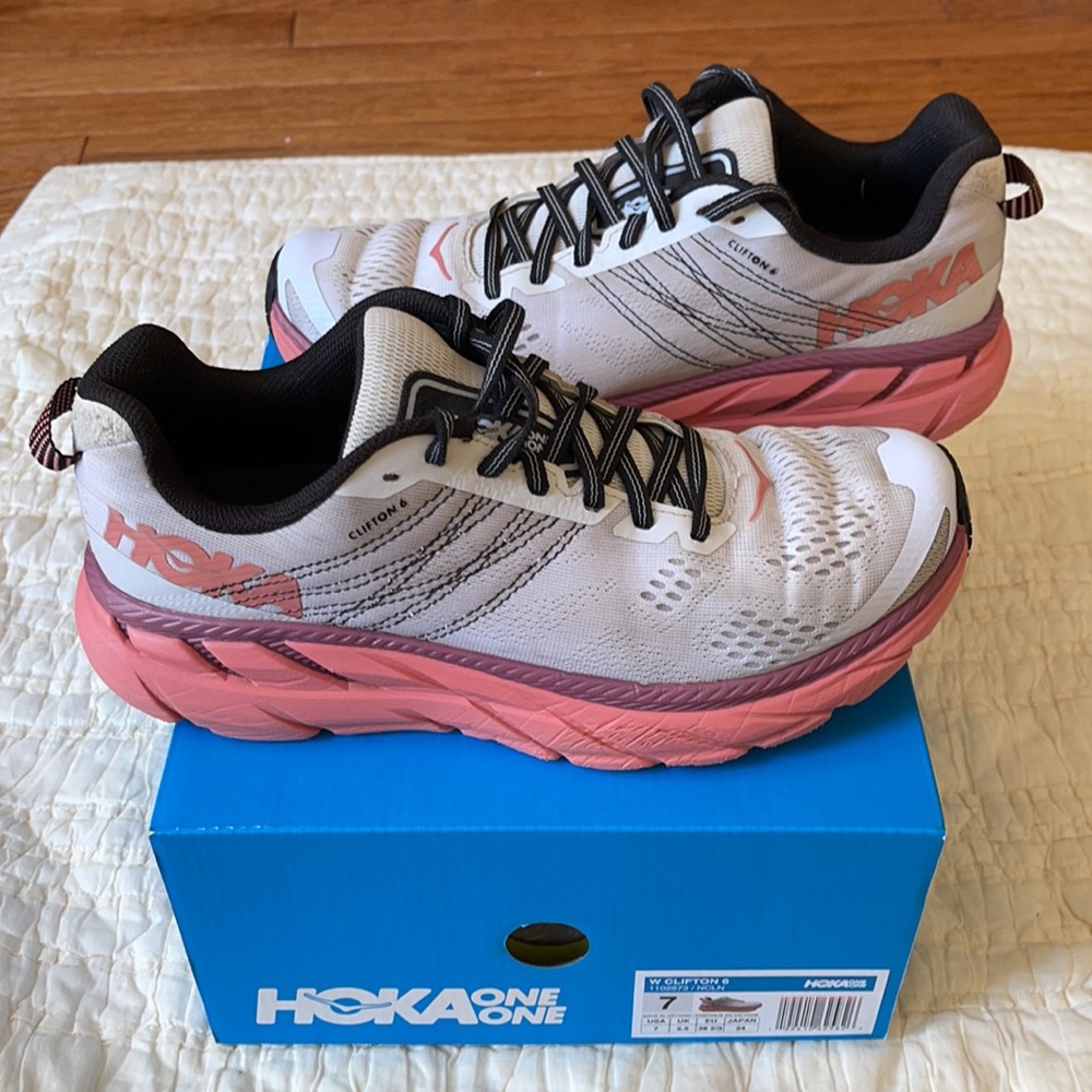 Hoka One One Clifton 6